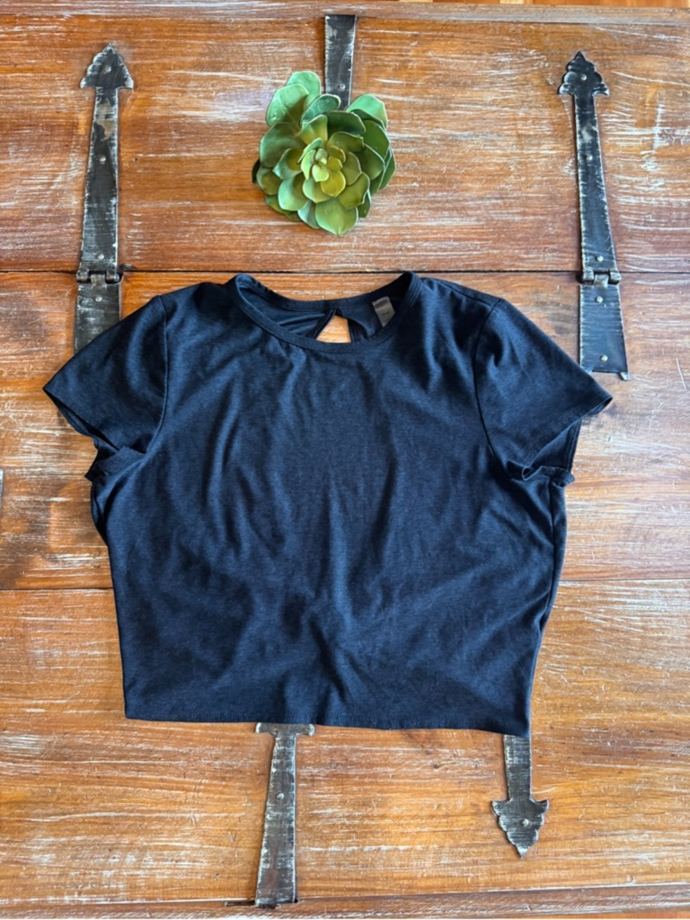 Beyond Yoga Black Short Sleeve Crop Top with Keyhole Back